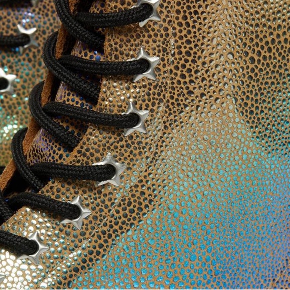 Dr. Martens Women's 1460 Sand Rainbow Ray Boots (NEW) - Picture 5 of 11